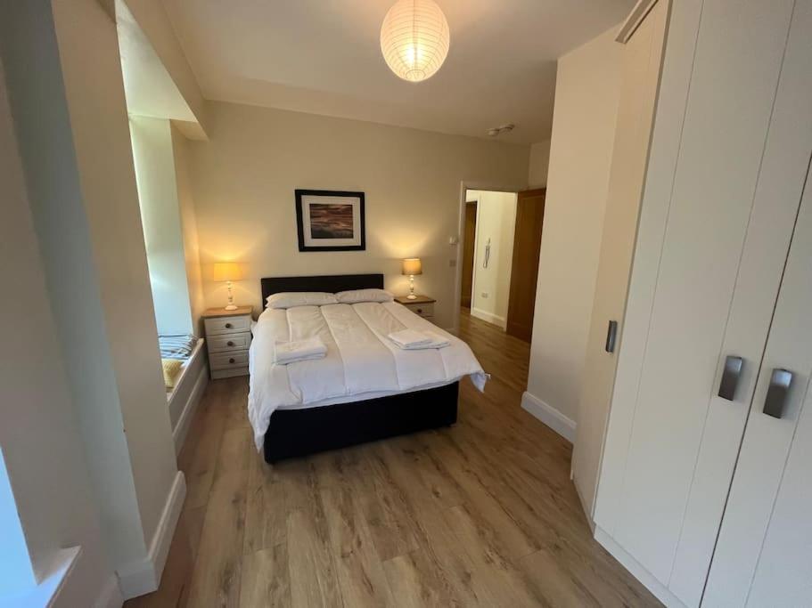 City Beach Gem 5 Adult Spaces Plus Child Dublin Extérieur photo